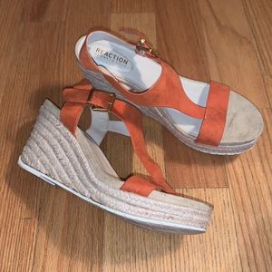 Reaction by Kenneth Cole Cami Platform Wedge 8.5